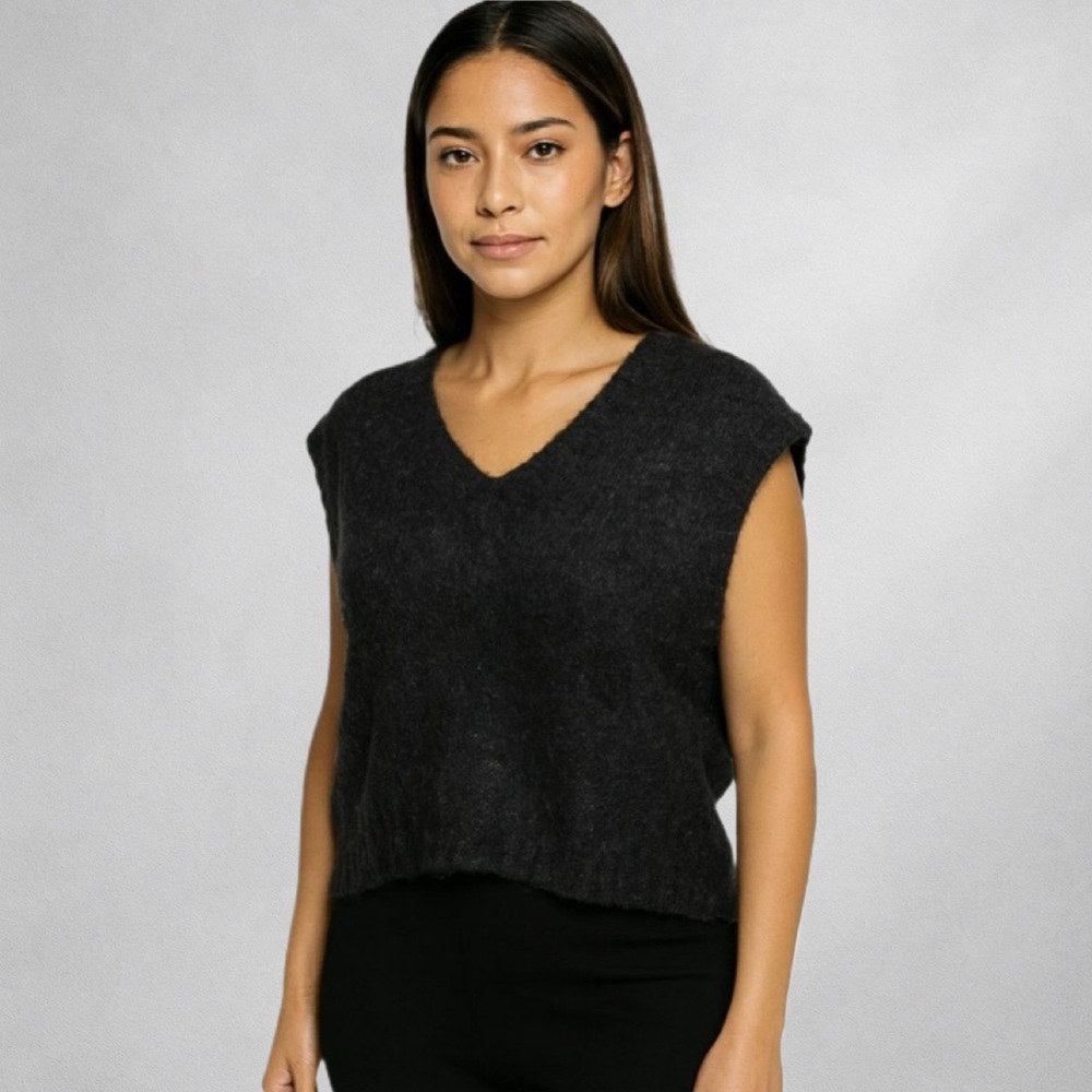 Banana Republic Alpaca-Blend Woman’s  Sweater Vest Large  Gray Knit  Cropped